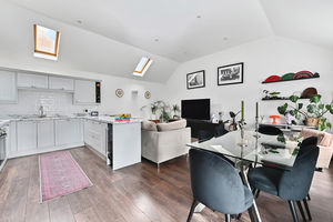 Photo 8- click for photo gallery